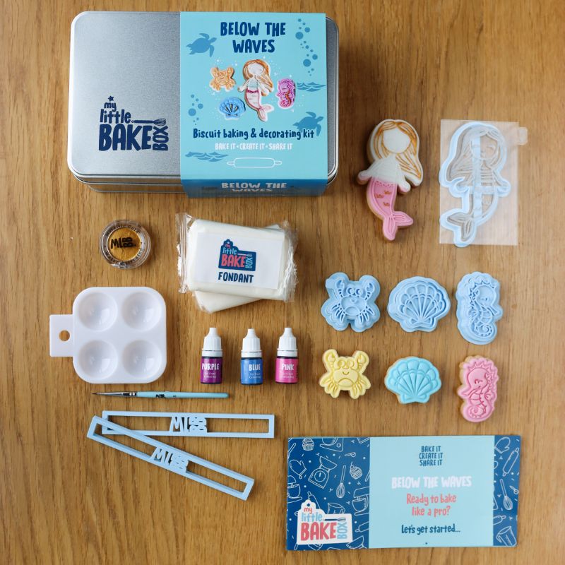 Below the Waves Biscuit Making Tin