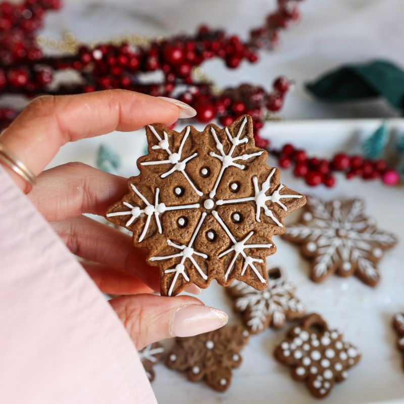 Scandi Gingerbread Snowflake Christmas Biscuit Baking and Decorating Kit