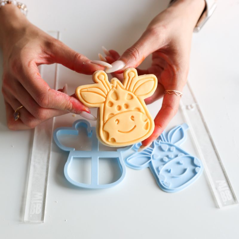 Giraffe Safari Biscuit Baking and Decorating Starter Kit