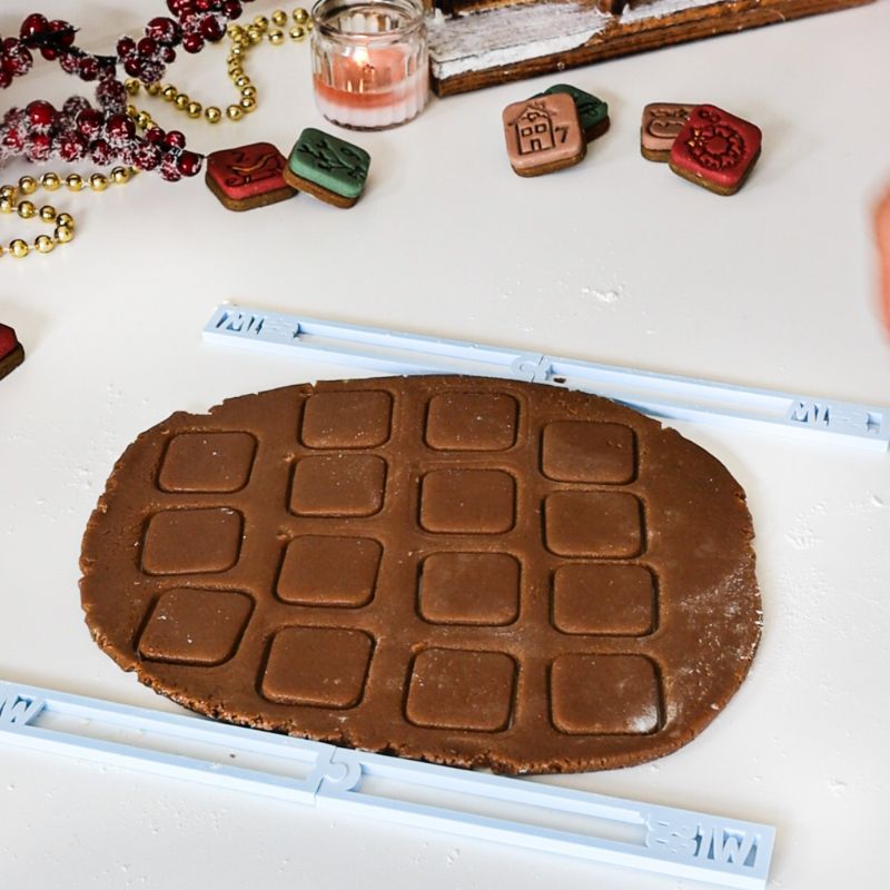Make Your Own Advent Calendar Biscuit Baking and Decorating Kit