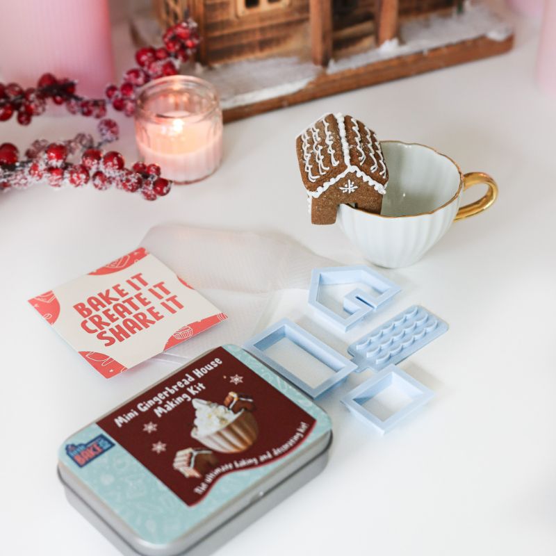 Mini Gingerbread House Biscuit Baking and Decorating Kit