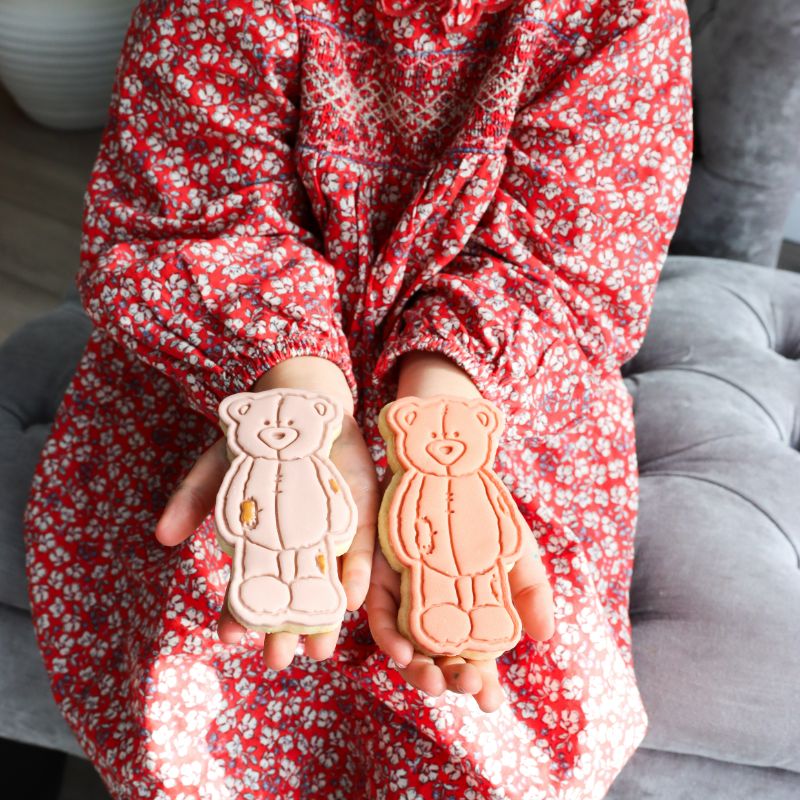 Cuddly Crunch Biscuit Baking and Decorating Kit – littlebakebox