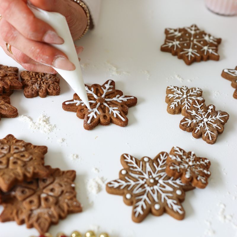 Scandi Gingerbread Snowflake Christmas Biscuit Baking and Decorating Kit