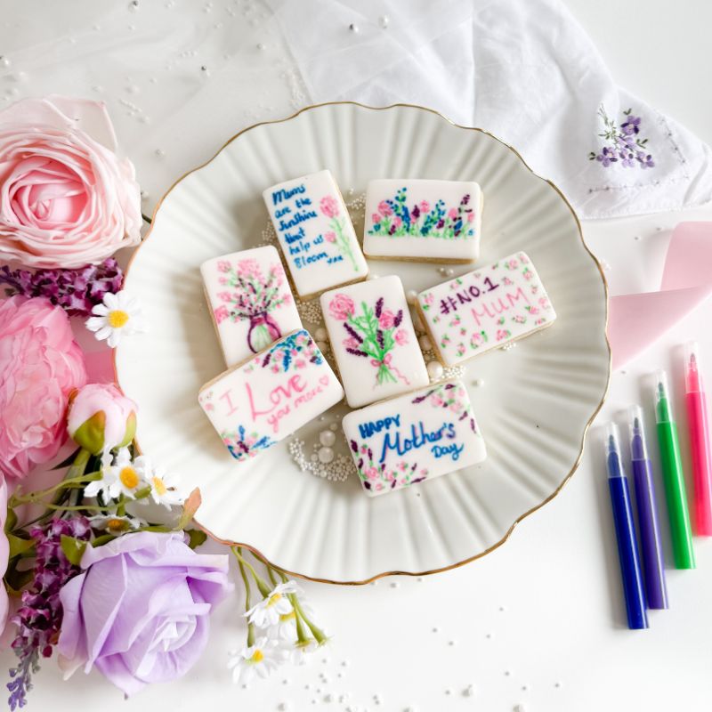 Mother's Day Love Letters - Biscuit Make, Bake and Colour Kit