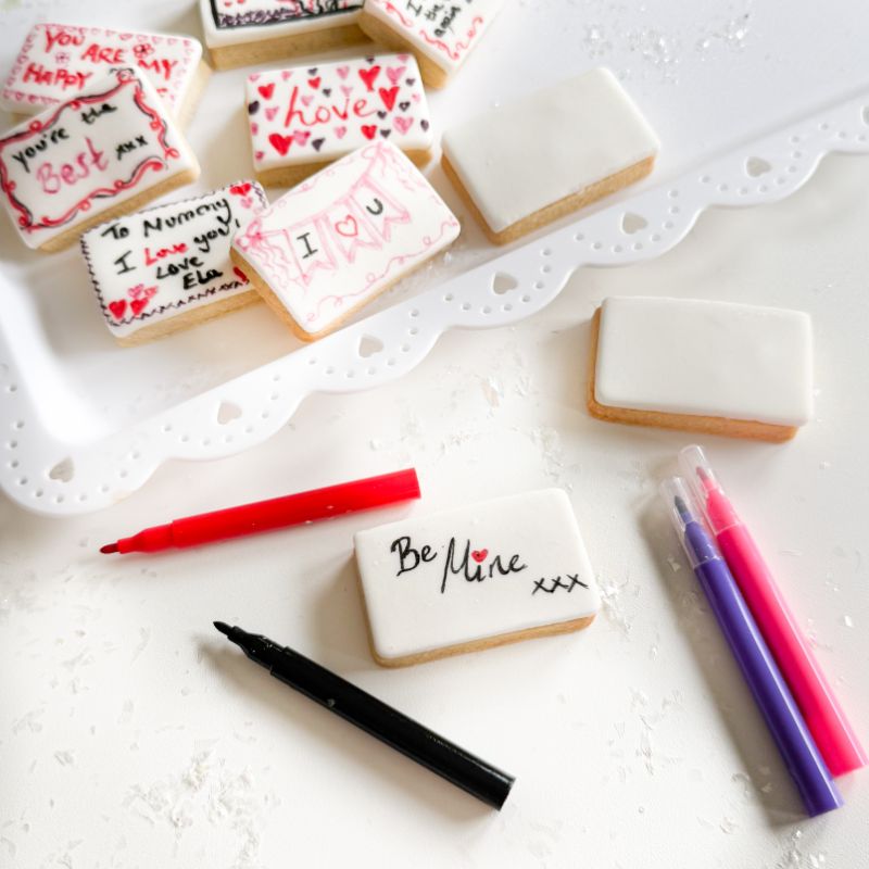 Valentine's Love Letters - Biscuit Make, Bake and Colour Kit