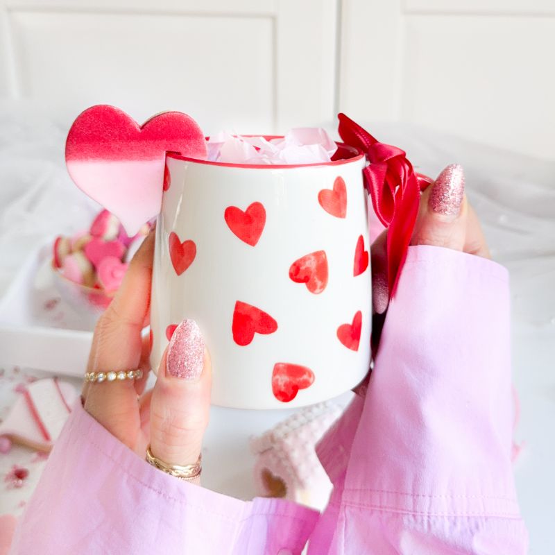 Sweetheart Mug Hugger Set of 3 Valentine&#39;s Biscuit Baking and Decorating Kit